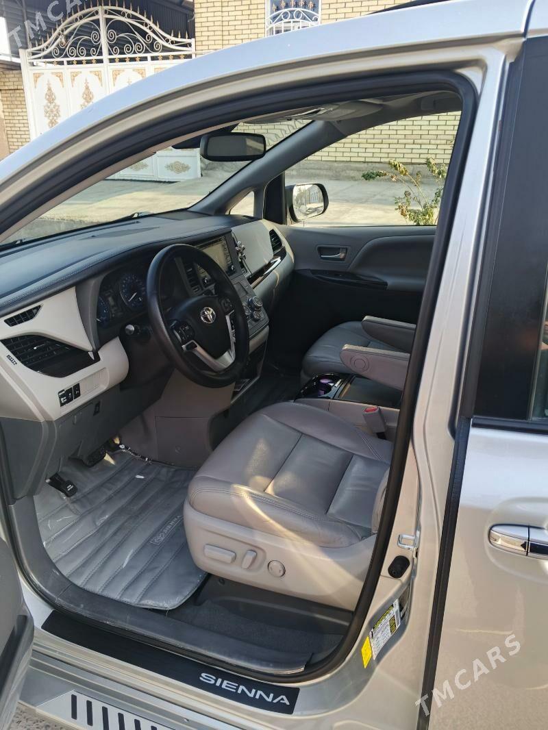 Toyota Sienna 2020 - 500 000 TMT - Мары - img 7