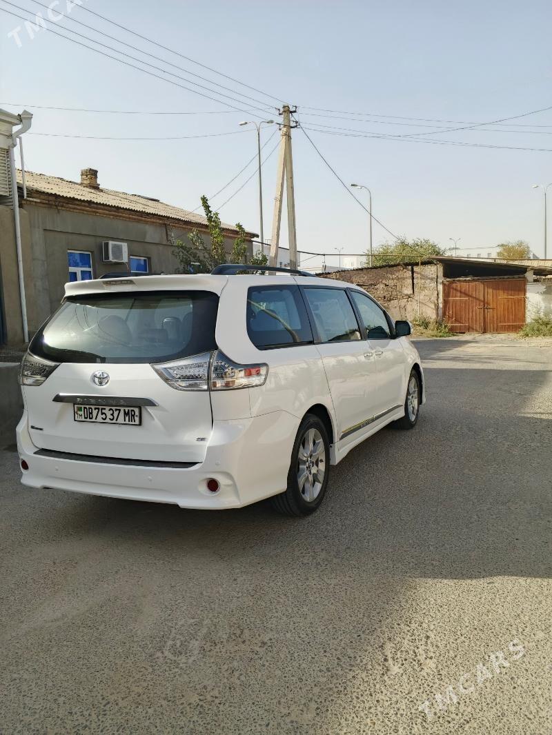 Toyota Sienna 2013 - 320 000 TMT - Мары - img 3
