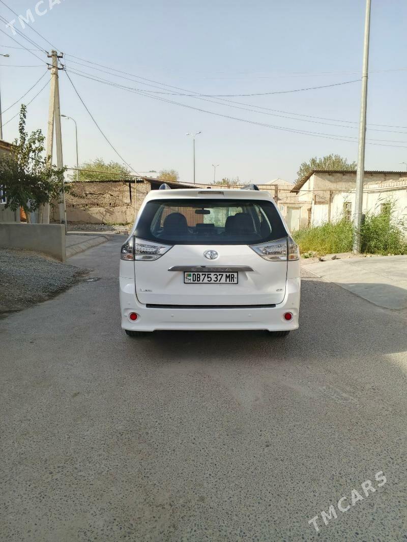 Toyota Sienna 2013 - 320 000 TMT - Мары - img 5