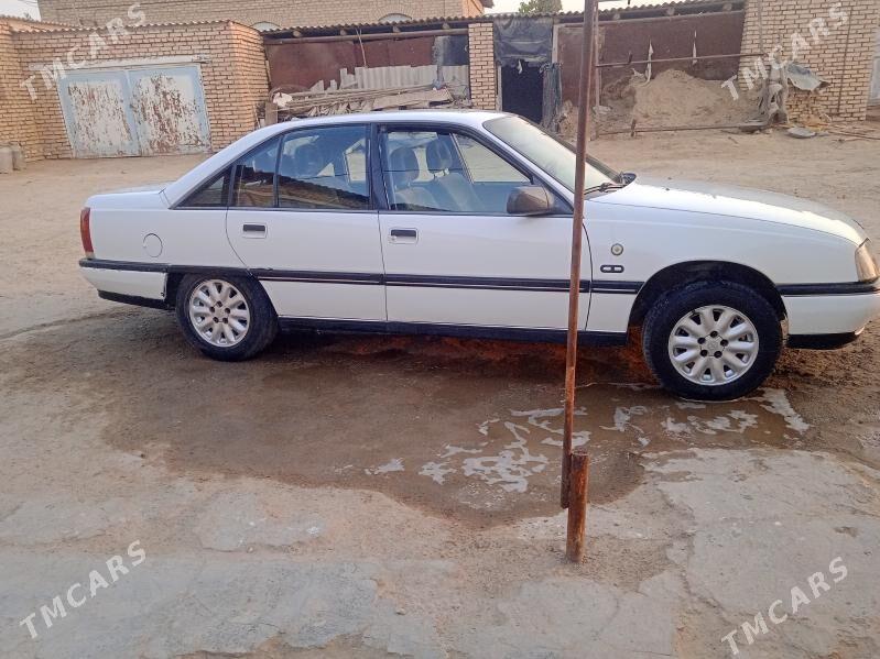 Opel Omega 1989 - 30 000 TMT - Mary - img 4