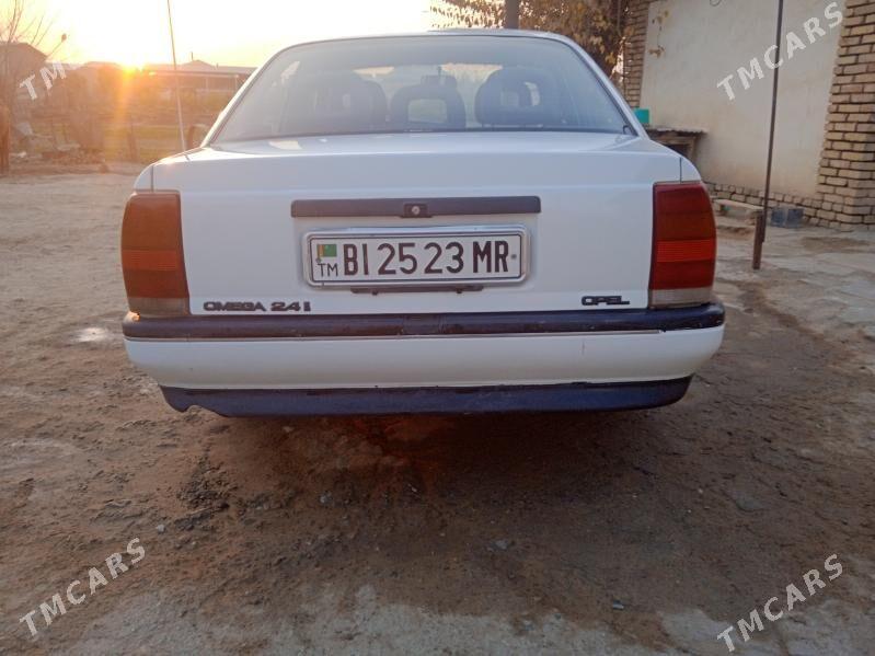 Opel Omega 1989 - 30 000 TMT - Mary - img 2