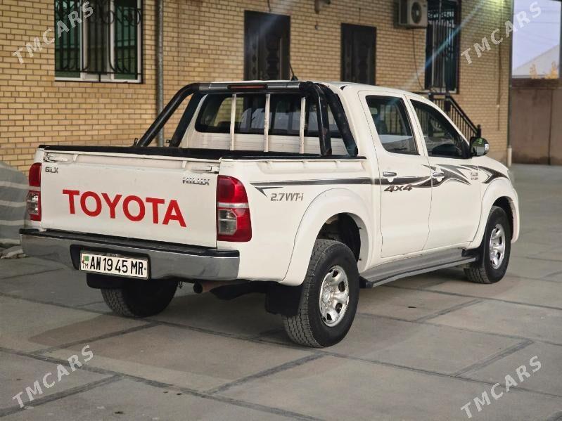 Toyota Hilux 2015 - 350 000 TMT - Mary - img 1
