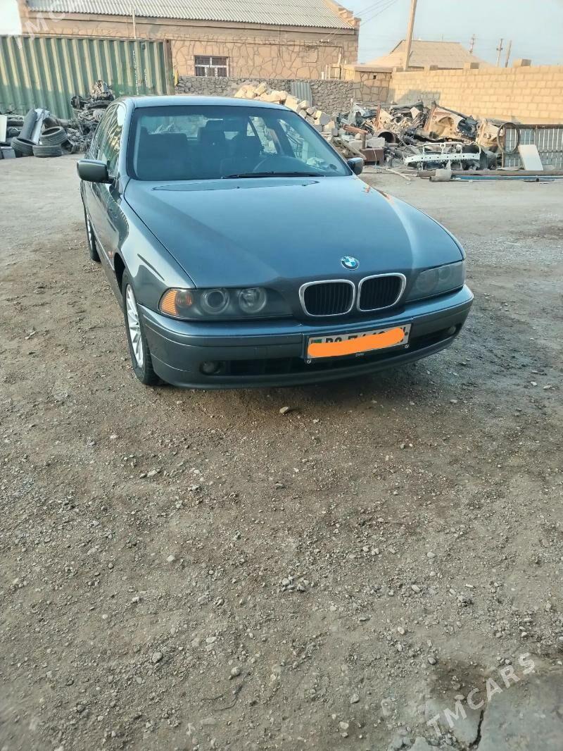 BMW E39 2002 - 150 000 TMT - Гумдаг - img 1