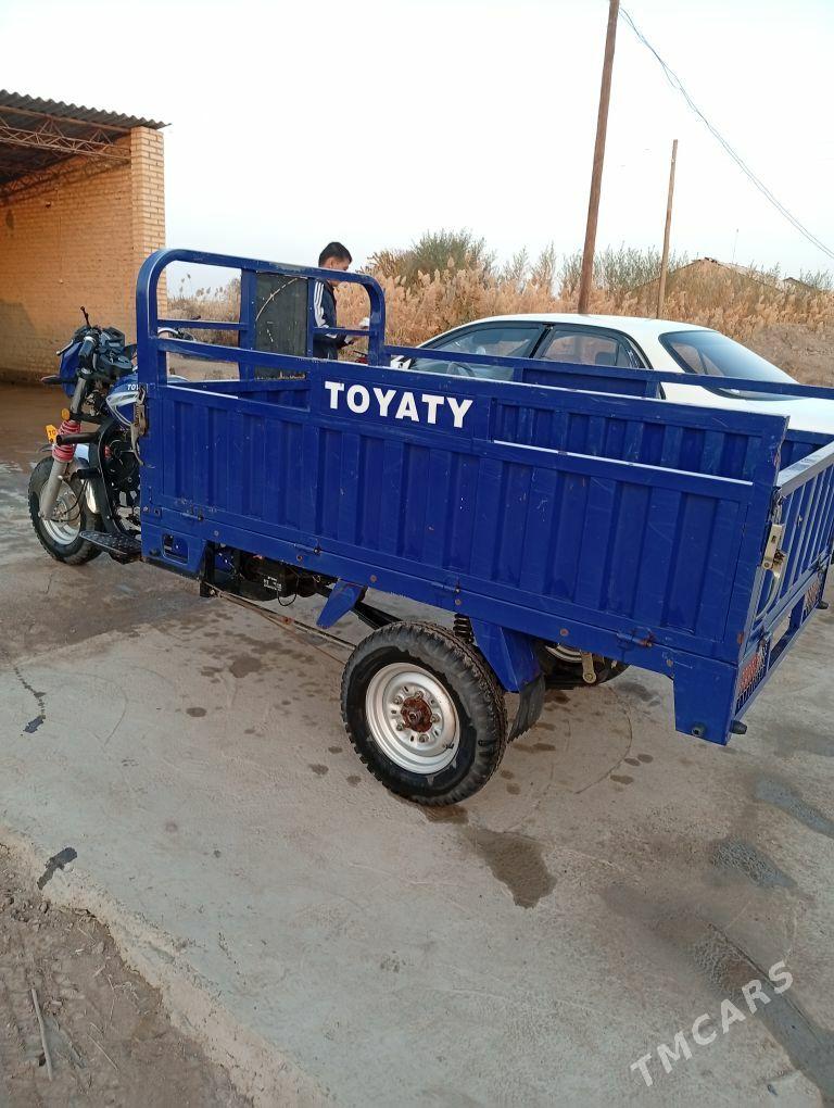 Fekon FK200-14G 2011 - 18 000 TMT - Халач - img 5