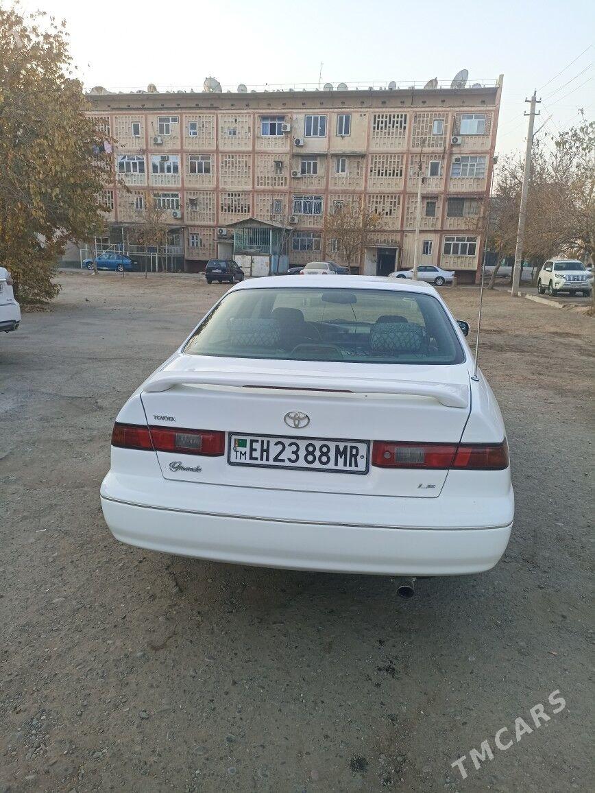Toyota Camry 1999 - 140 000 TMT - Мары - img 4