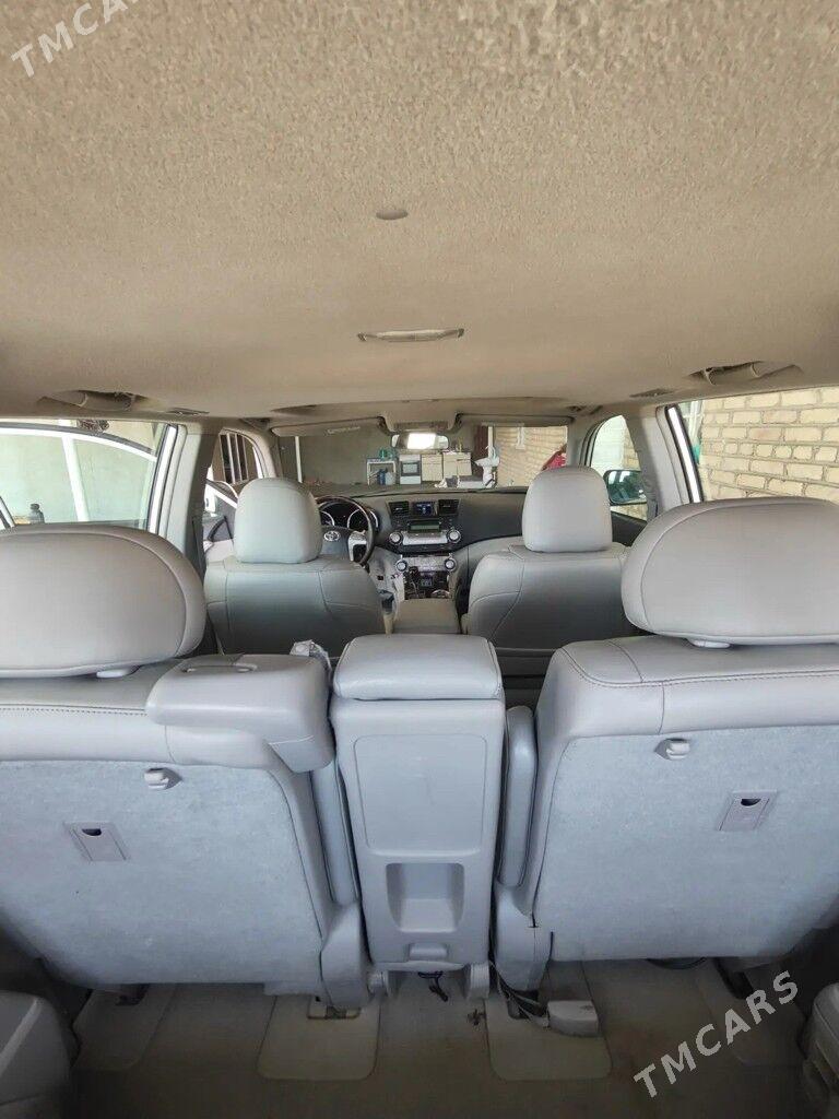 Toyota Highlander 2011 - 330 000 TMT - Туркменгала - img 8