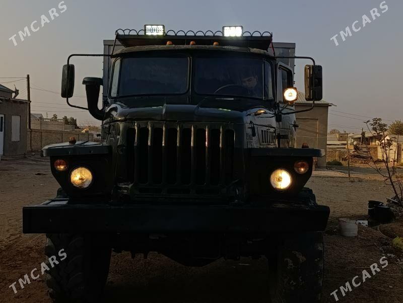 Ural 4320 2012 - 110 000 TMT - Ýolöten - img 2