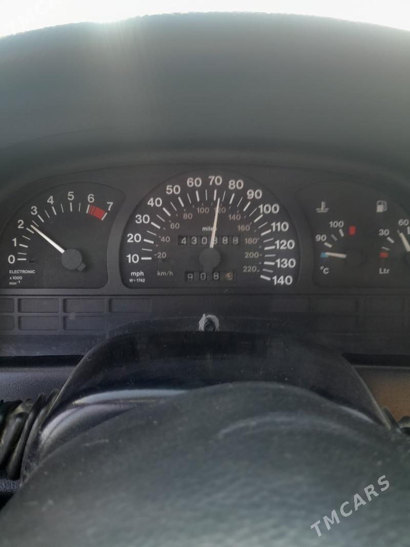 Opel Vectra 1991 - 50 000 TMT - Бахарден - img 5