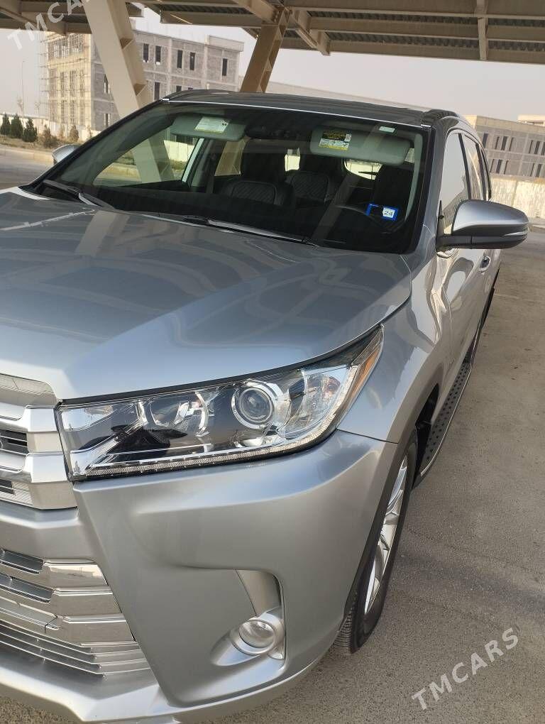 Toyota Highlander 2018 - 500 000 TMT - Мары - img 8