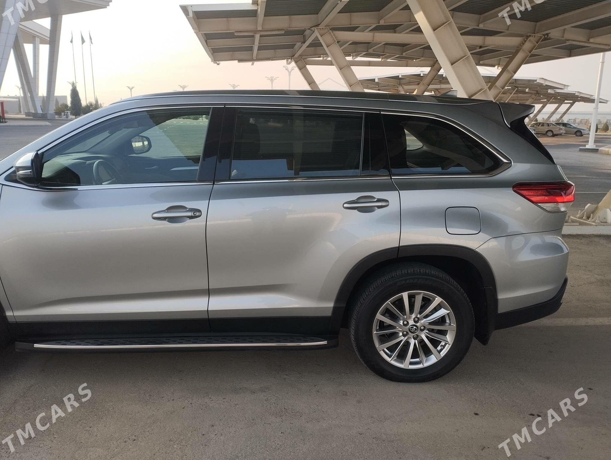 Toyota Highlander 2018 - 500 000 TMT - Мары - img 2
