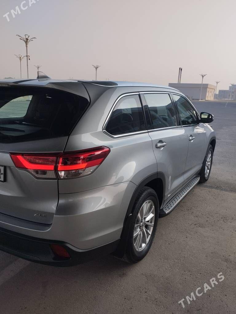 Toyota Highlander 2018 - 500 000 TMT - Мары - img 6