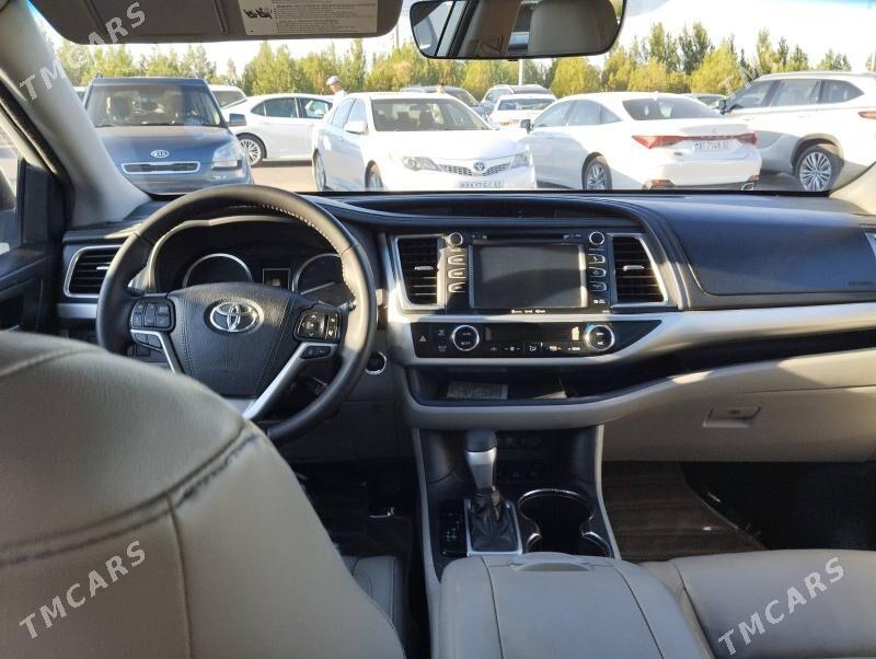 Toyota Highlander 2017 - 400 000 TMT - Акдепе - img 7