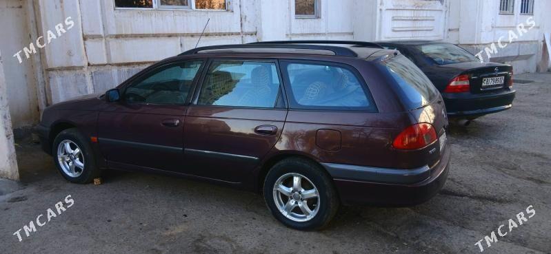 Toyota Avensis 1999 - 120 000 TMT - Дашогуз - img 4