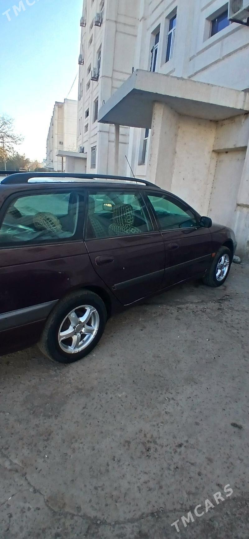 Toyota Avensis 1999 - 120 000 TMT - Дашогуз - img 3