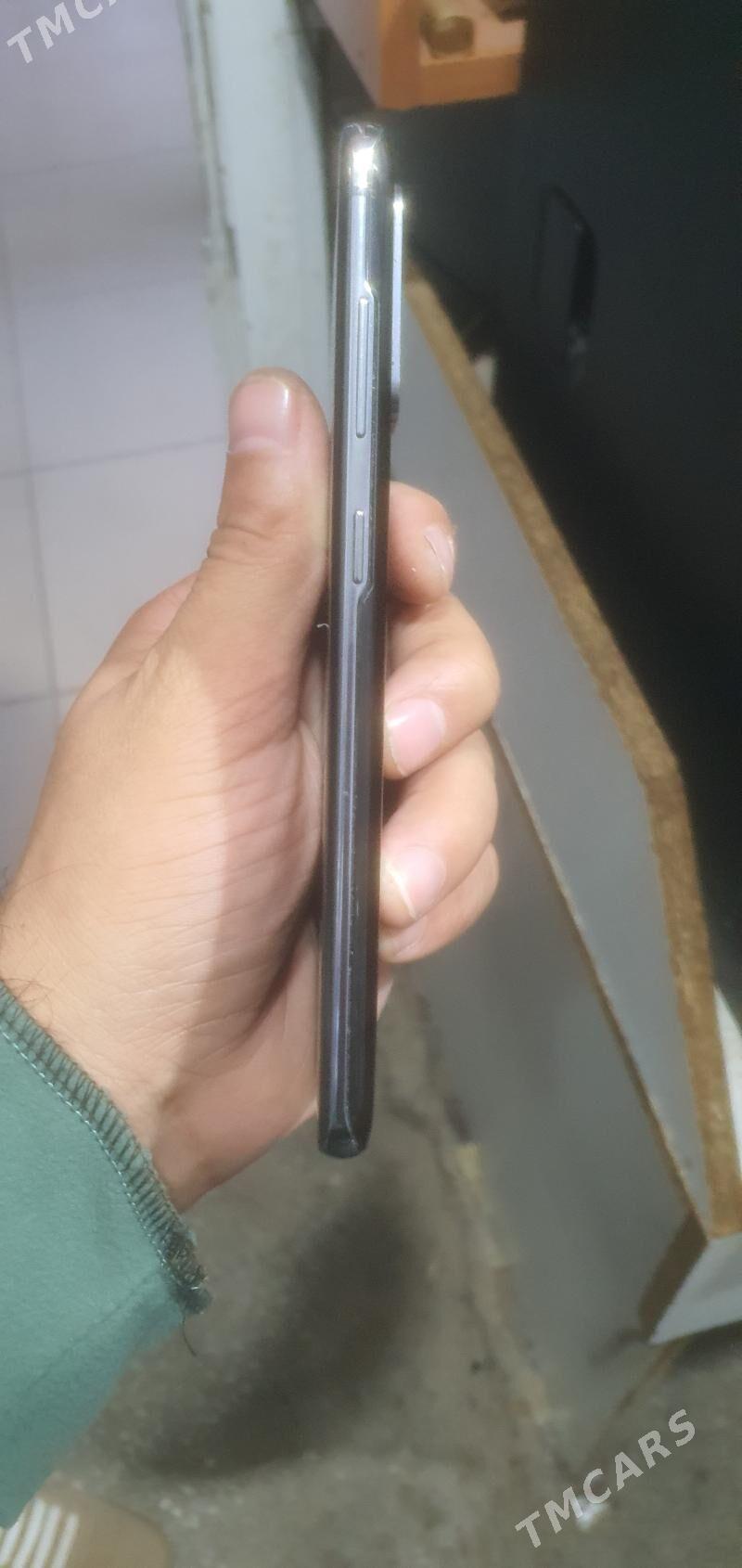 Samsung S20 - Губадаг - img 3
