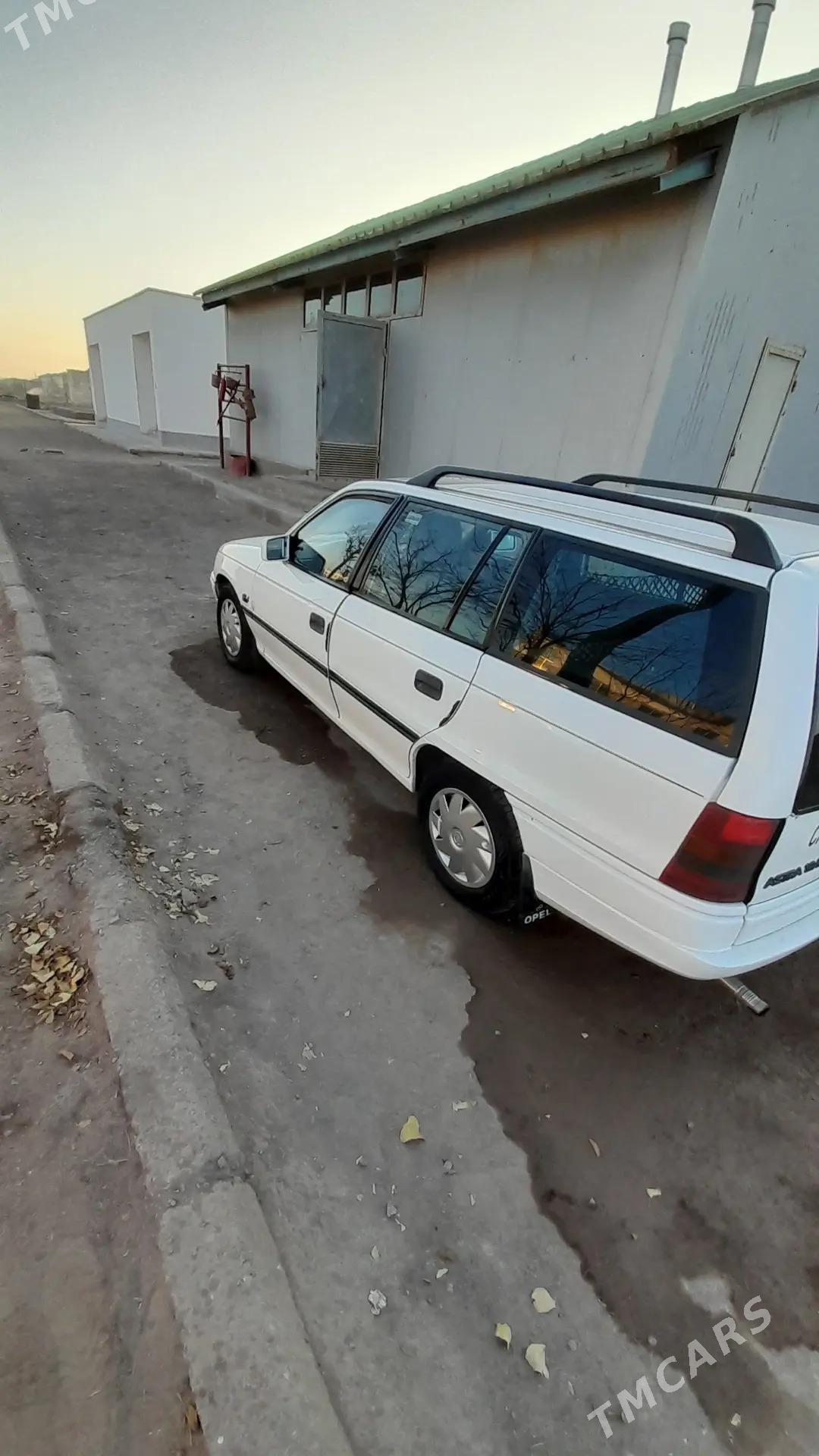 Opel Astra 1993 - 40 000 TMT - Дашогуз - img 6