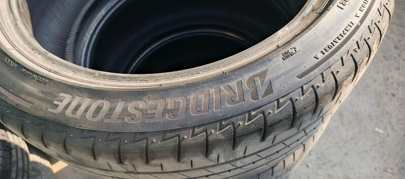 235 45 18 Bredistone 1 800 TMT - Garadamak - img 3