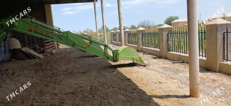 JCB 3CX Compact 2014 - 350 000 TMT - Мары - img 3