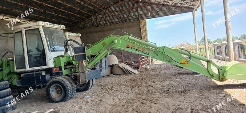 JCB 3CX Compact 2014 - 350 000 TMT - Мары - img 5