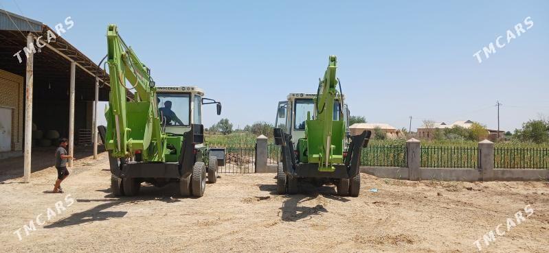 JCB 3CX Compact 2014 - 350 000 TMT - Мары - img 2