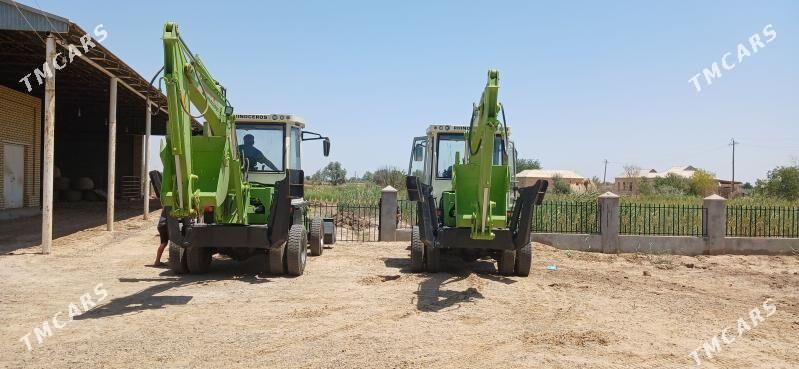 JCB 3CX Compact 2014 - 350 000 TMT - Мары - img 4