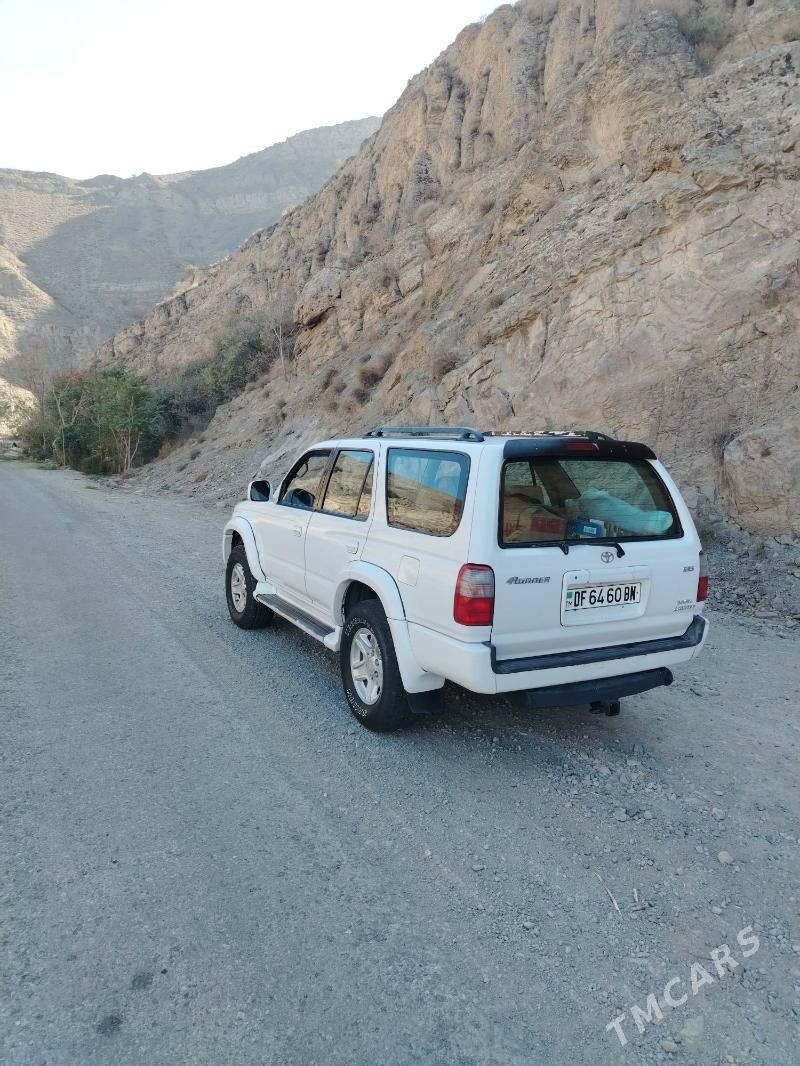 Toyota 4Runner 2000 - 135 000 TMT - Magtymguly - img 3