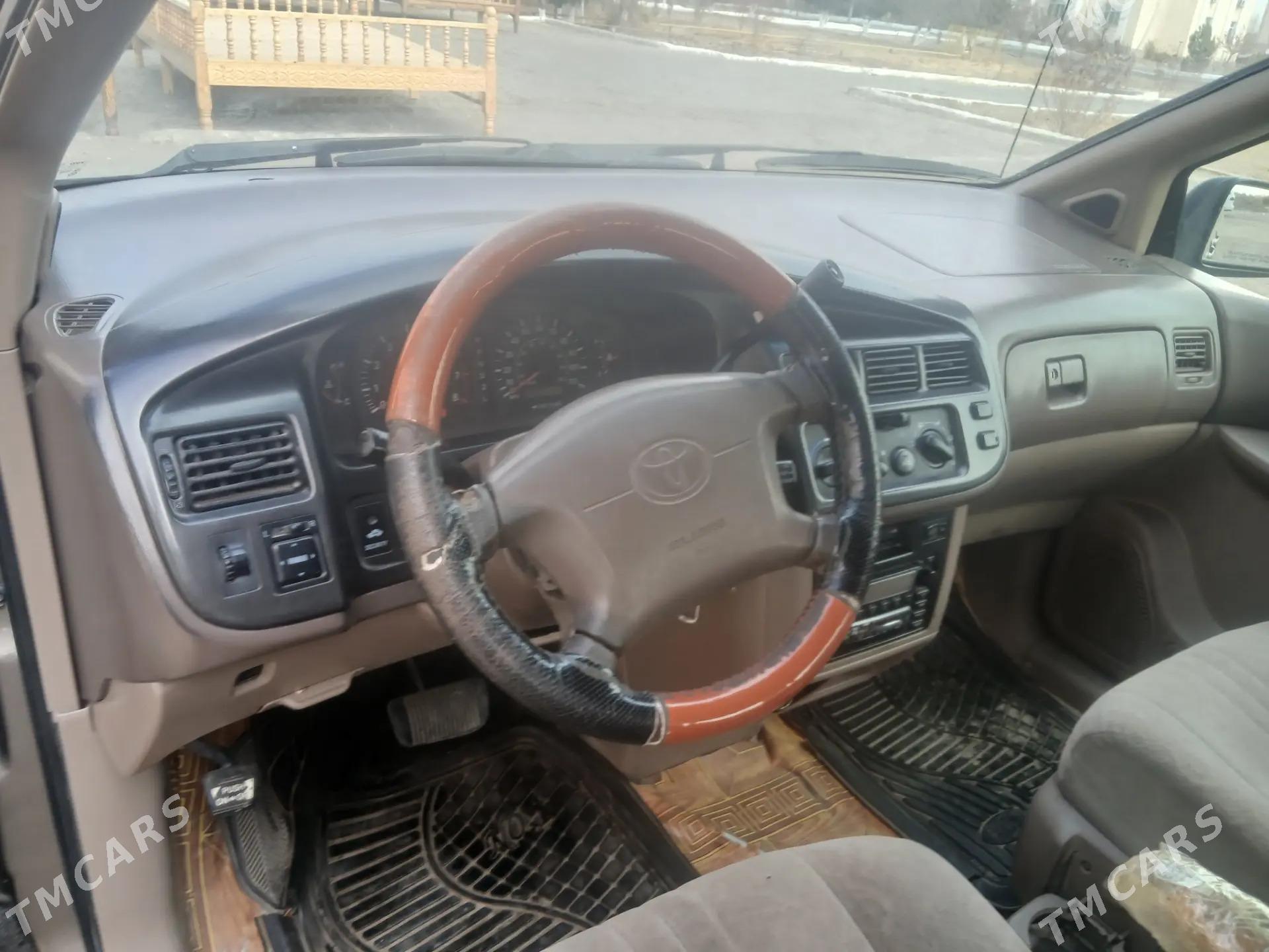 Toyota Sienna 1999 - 140 000 TMT - Сейди - img 3