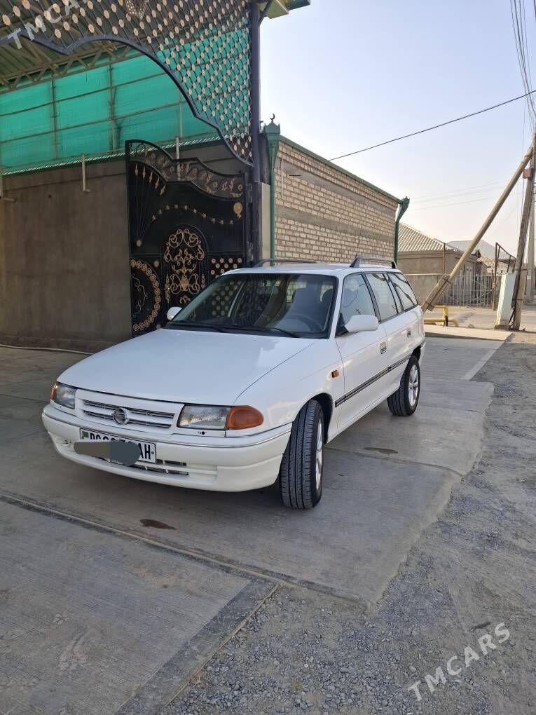 Opel Astra 1993 - 50 000 TMT - Бахарден - img 3