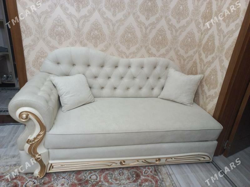 Диван - Туркменабат - img 1