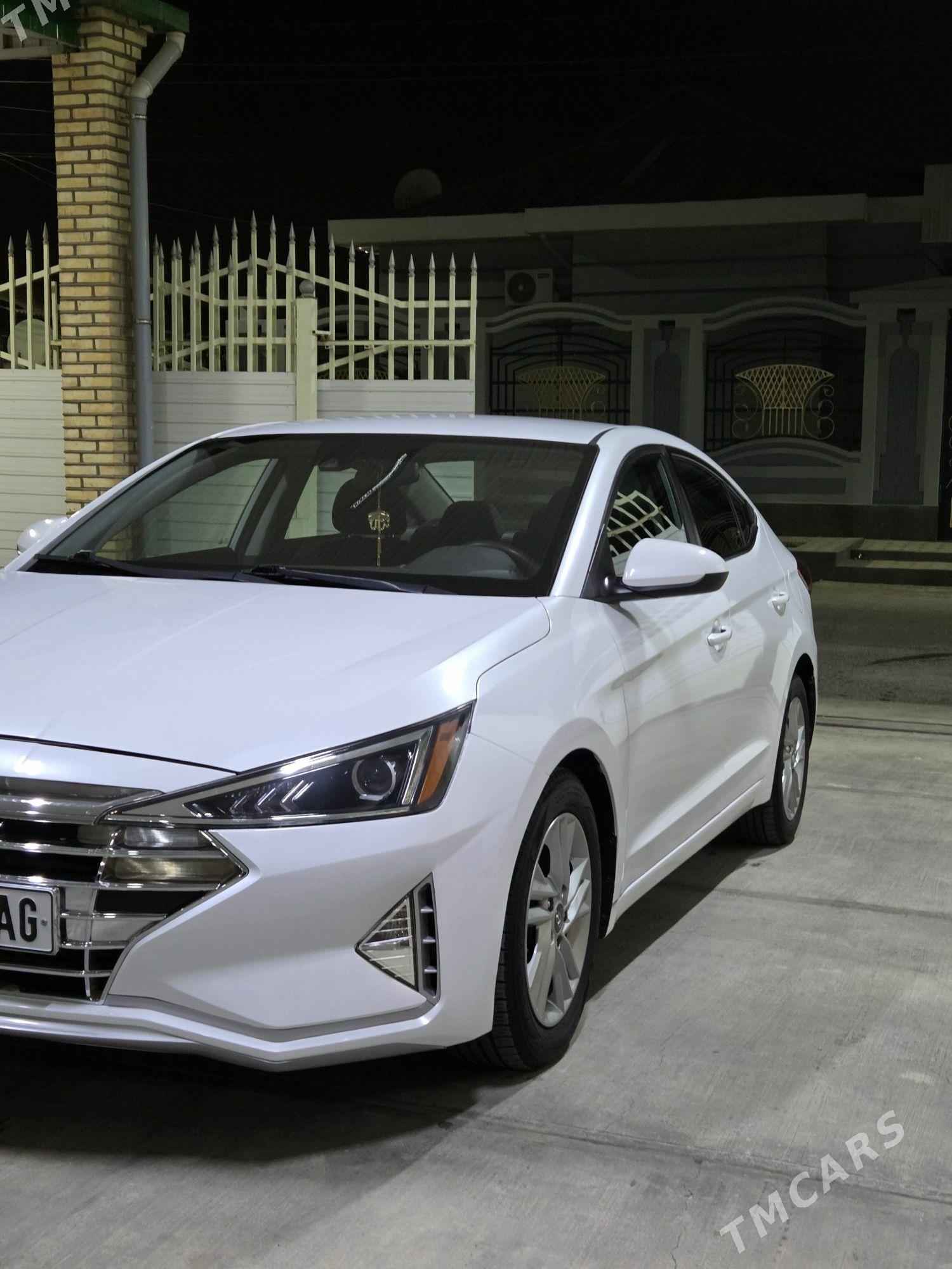 Hyundai Elantra 2020 - 215 000 TMT - Херрикгала - img 2