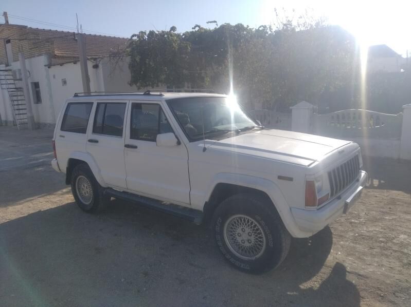 Jeep Cherokee 1993 - 40 000 TMT - Balkanabat - img 1