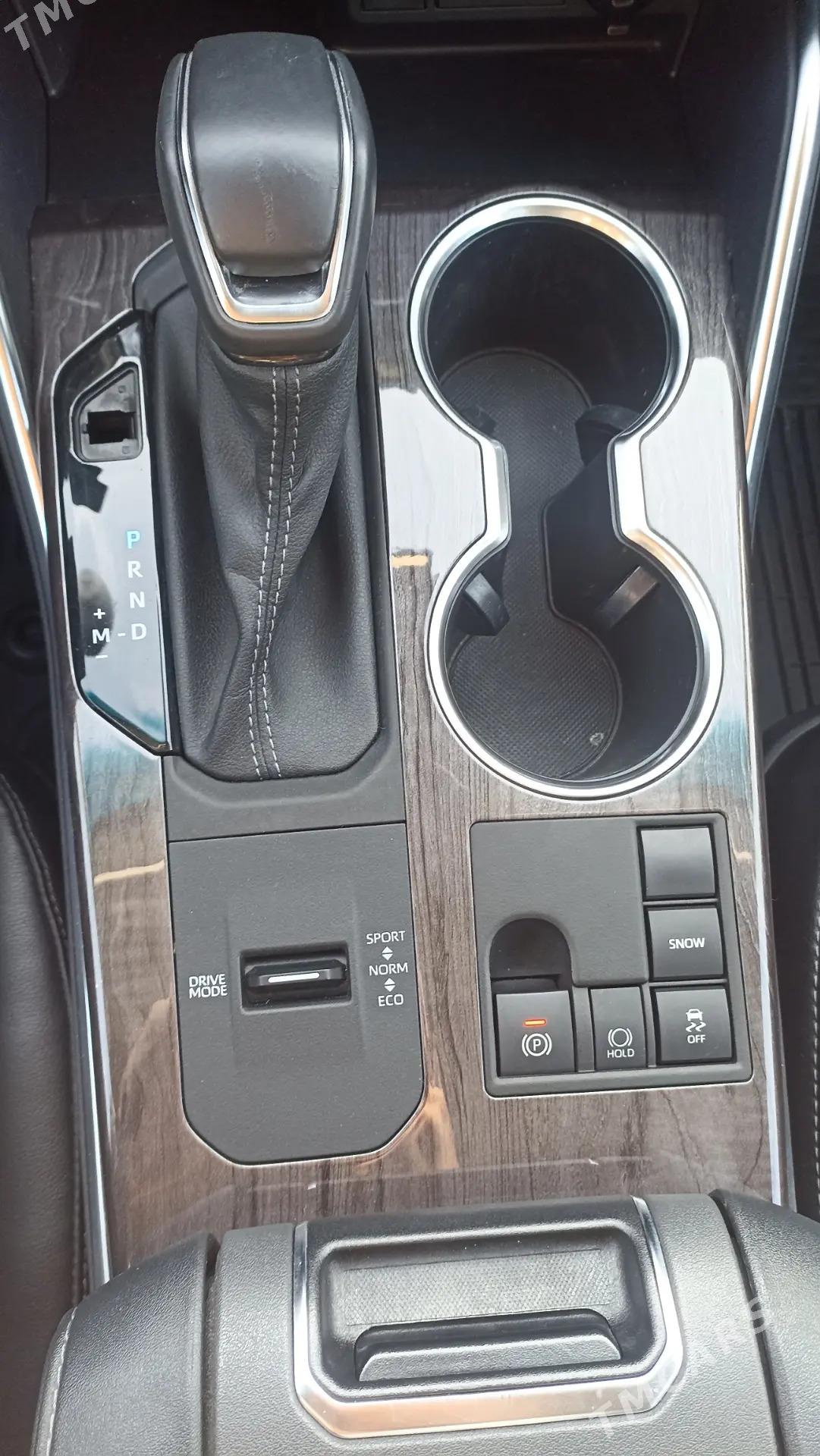 Toyota Highlander 2023 - 600 000 TMT - Дянев - img 6