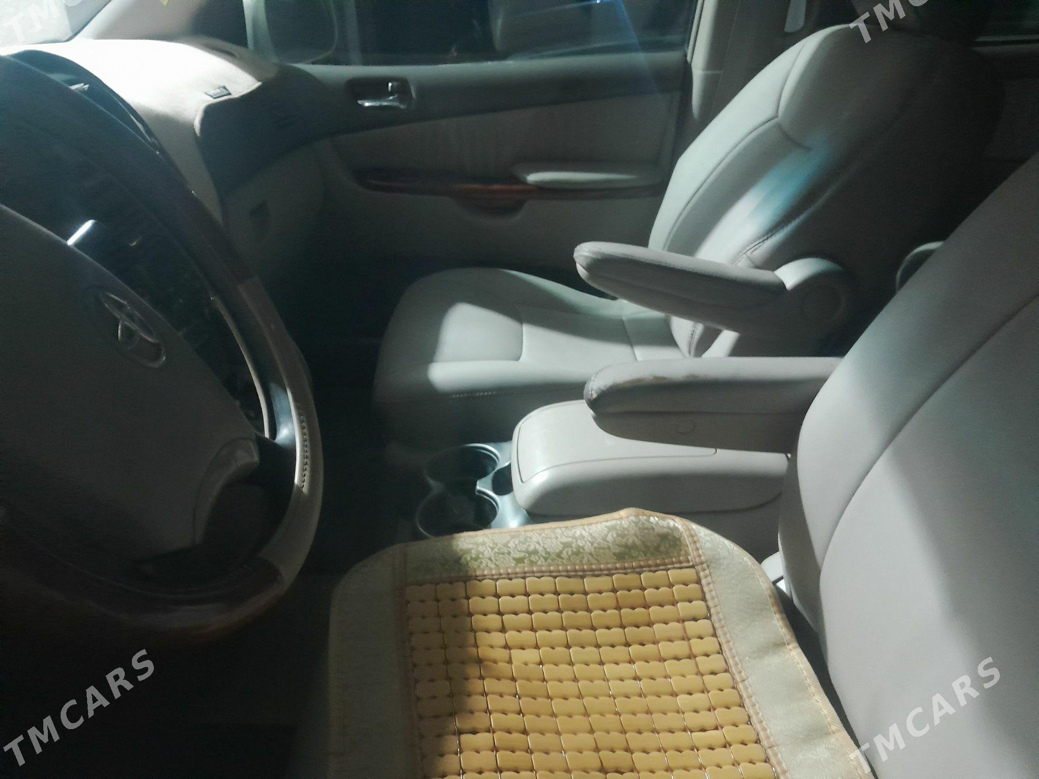 Toyota Sienna 2004 - 240 000 TMT - Койтендаг - img 6