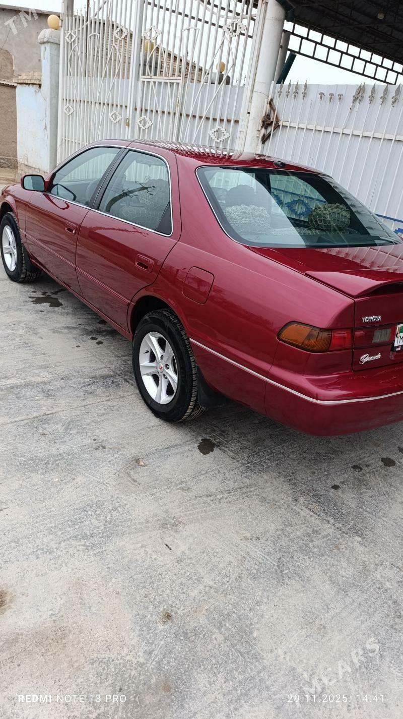 Toyota Camry 1999 - 150 000 TMT - етр. Туркменбаши - img 2