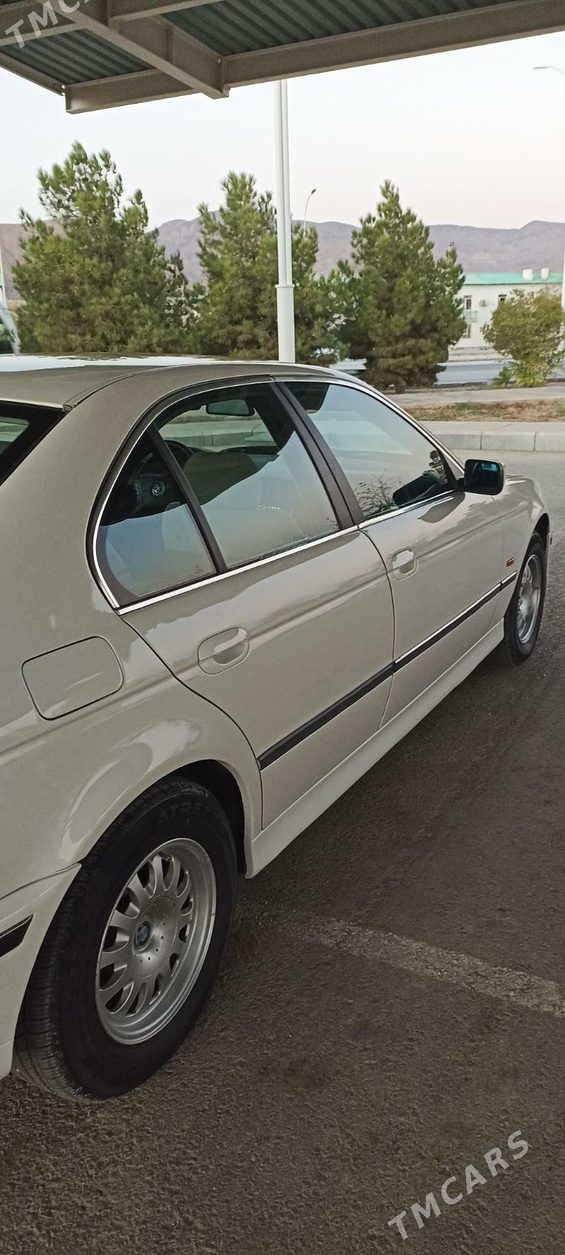 BMW E39 1999 - 120 000 TMT - Balkanabat - img 6