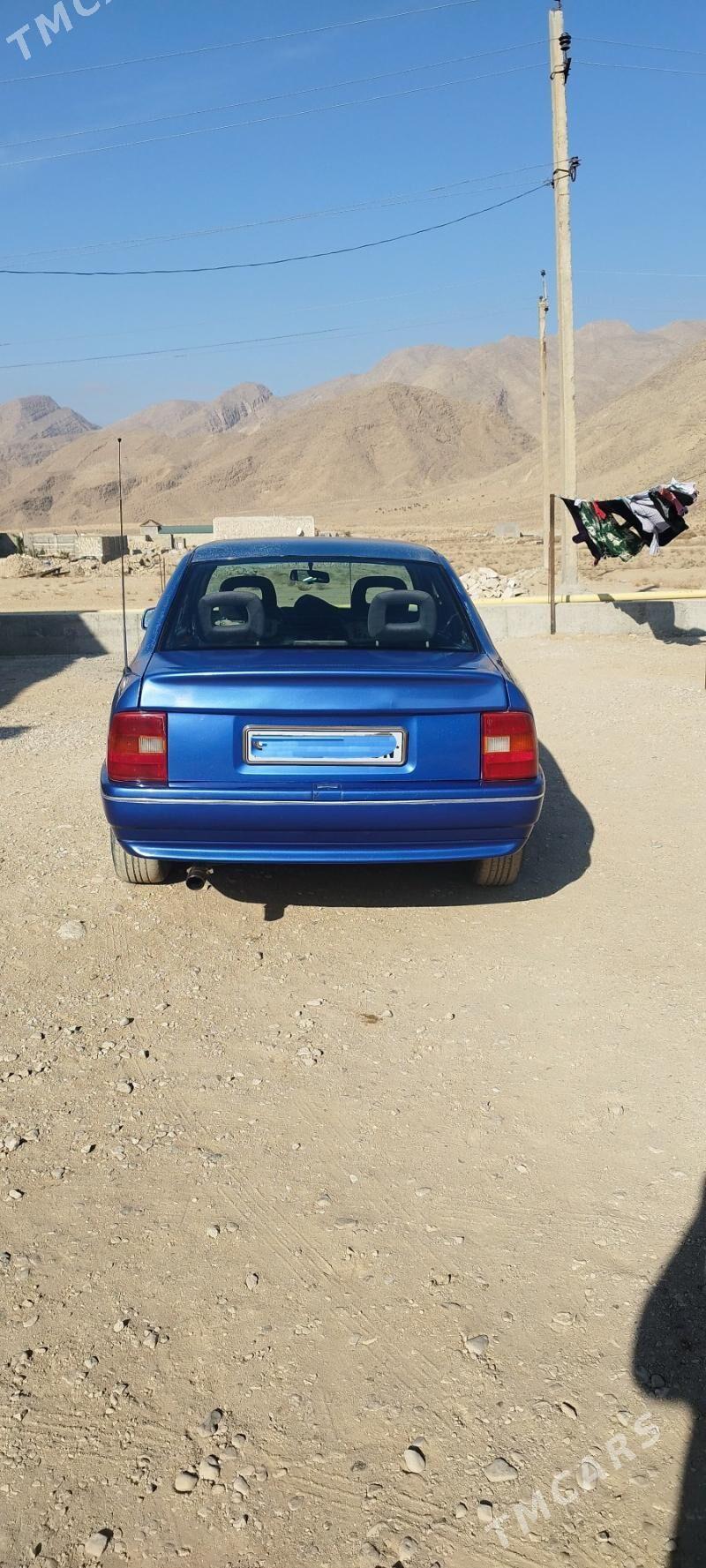 Opel Vectra 1992 - 33 000 TMT - Balkanabat - img 2