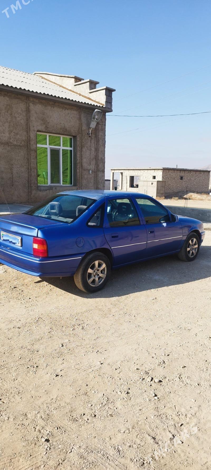 Opel Vectra 1992 - 33 000 TMT - Balkanabat - img 1