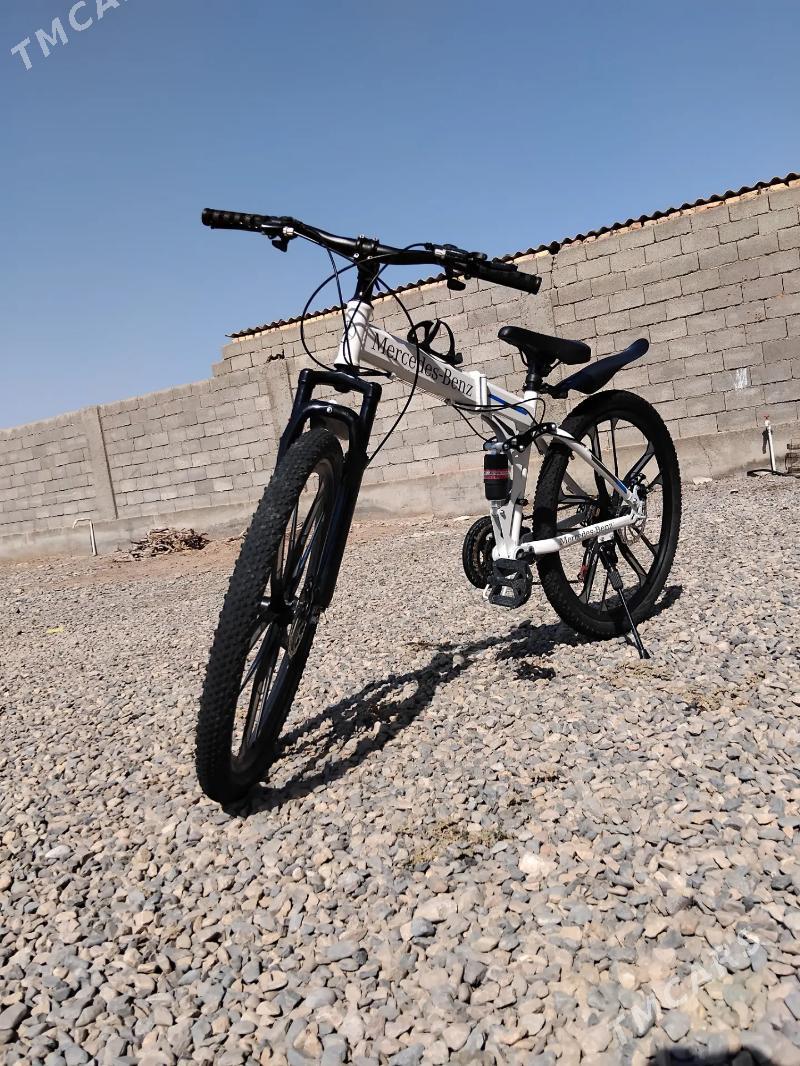 Tigir Mercedes-Benz - Теджен - img 2