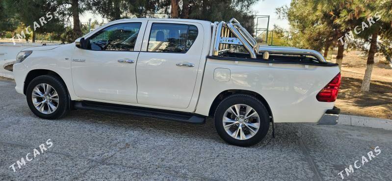 Toyota Hilux 2016 - 390 000 TMT - Ашхабад - img 7