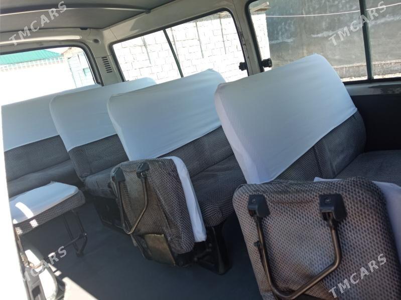 Toyota Hiace 2004 - 120 000 TMT - Ашхабад - img 3