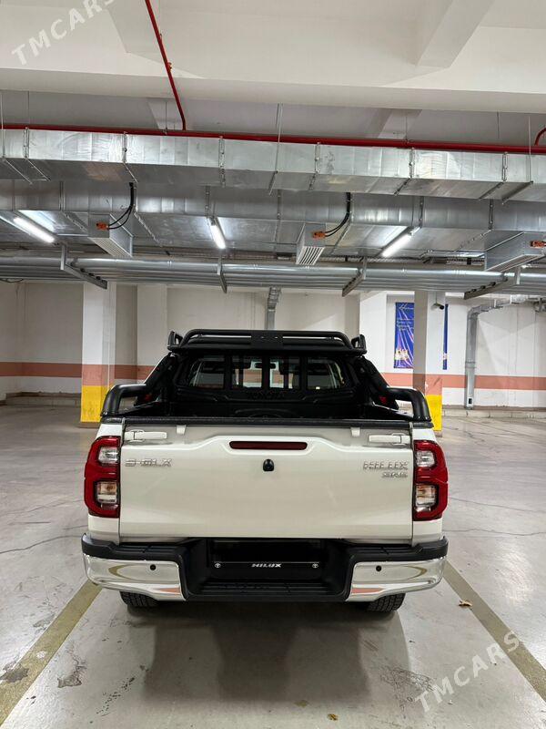 Toyota Hilux 2022 - 588 000 TMT - Ашхабад - img 5