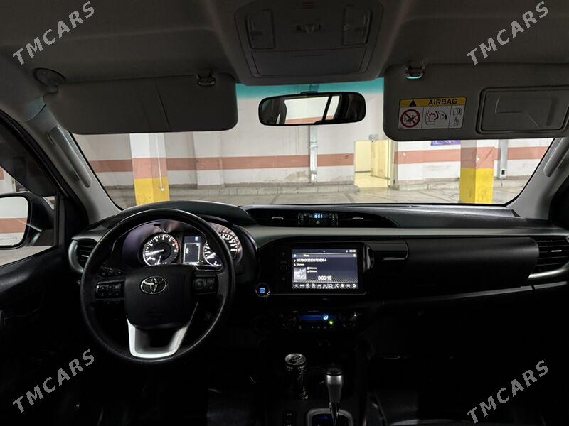 Toyota Hilux 2022 - 588 000 TMT - Ашхабад - img 4