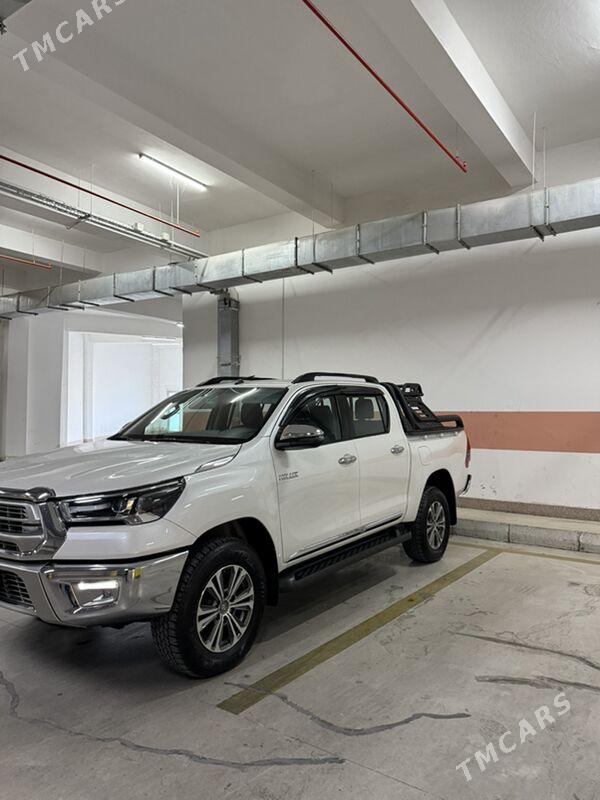 Toyota Hilux 2022 - 588 000 TMT - Ашхабад - img 2