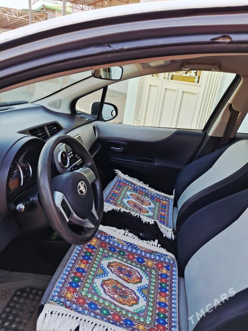 Toyota Yaris 2012 - 135 000 TMT - Дашогуз - img 5