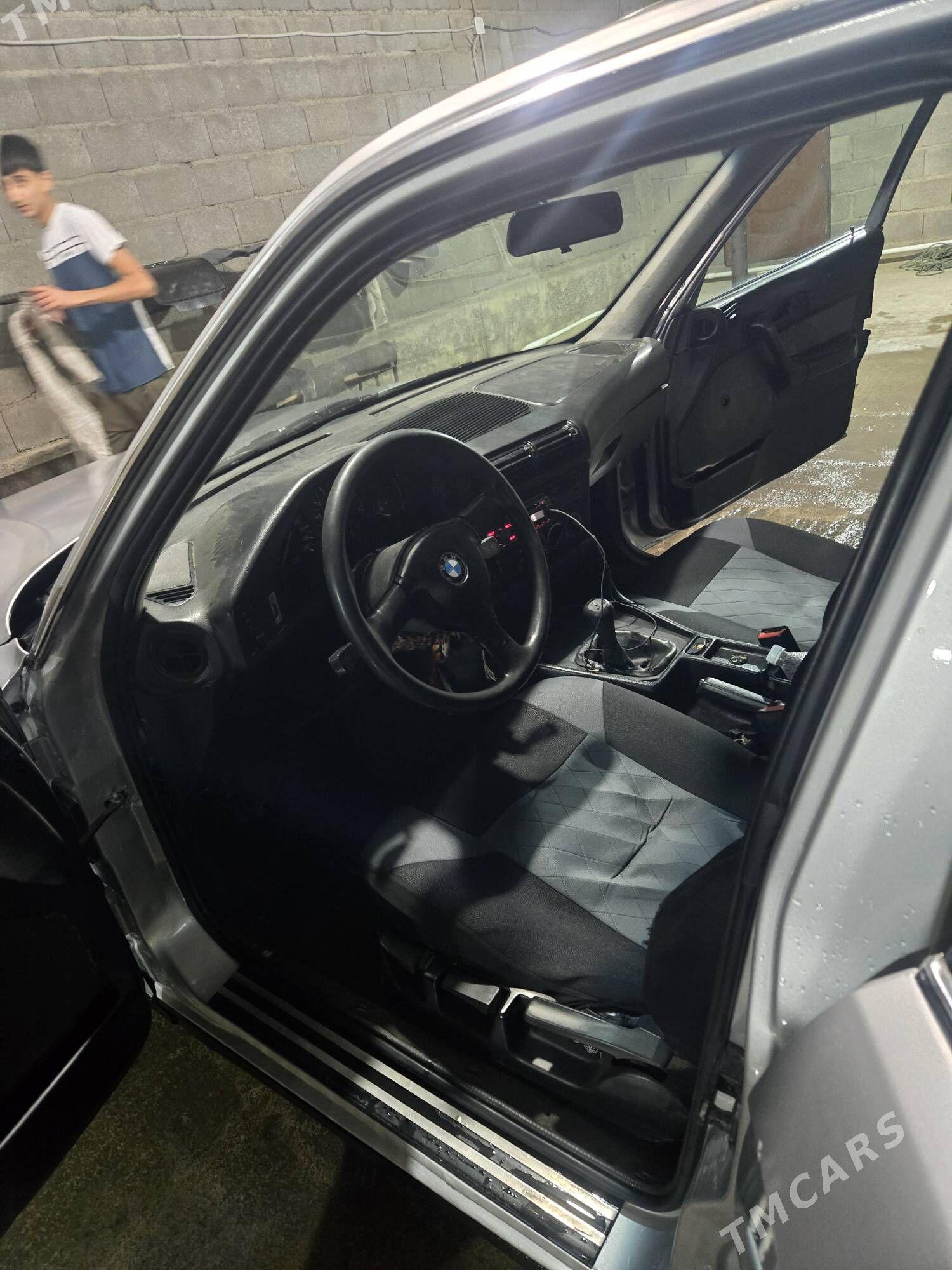 BMW 525 1992 - 60 000 TMT - Кака - img 4