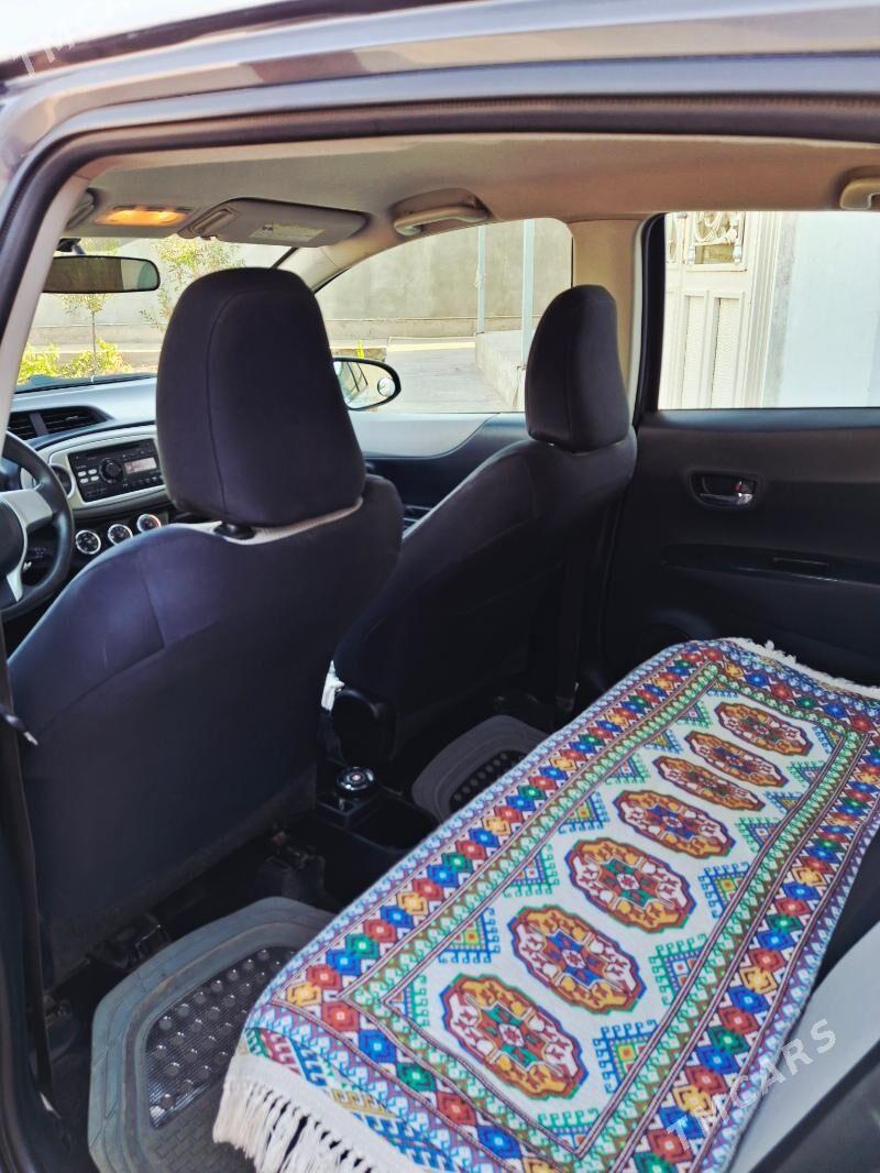 Toyota Yaris 2012 - 135 000 TMT - Дашогуз - img 6