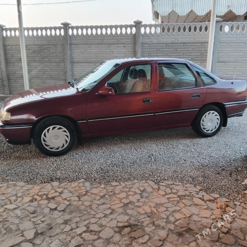 Opel Vectra 1992 - 35 000 TMT - Mary - img 4