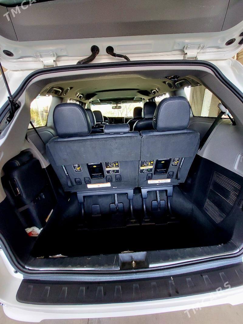 Toyota Sienna 2017 - 405 000 TMT - Ашхабад - img 8