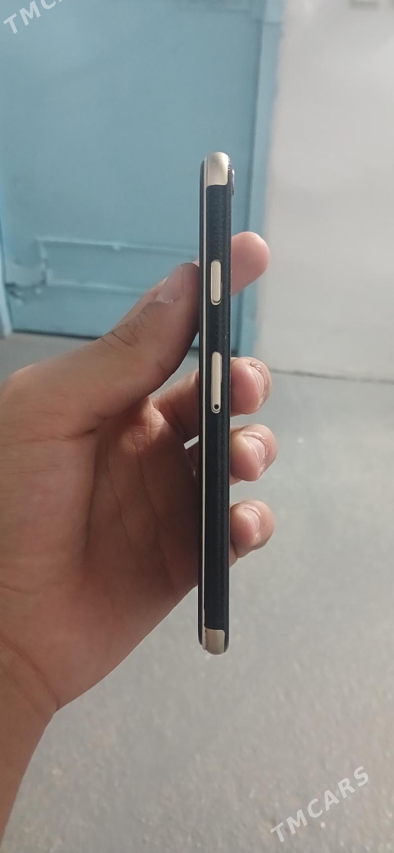 iPhone 6s - Гумдаг - img 3