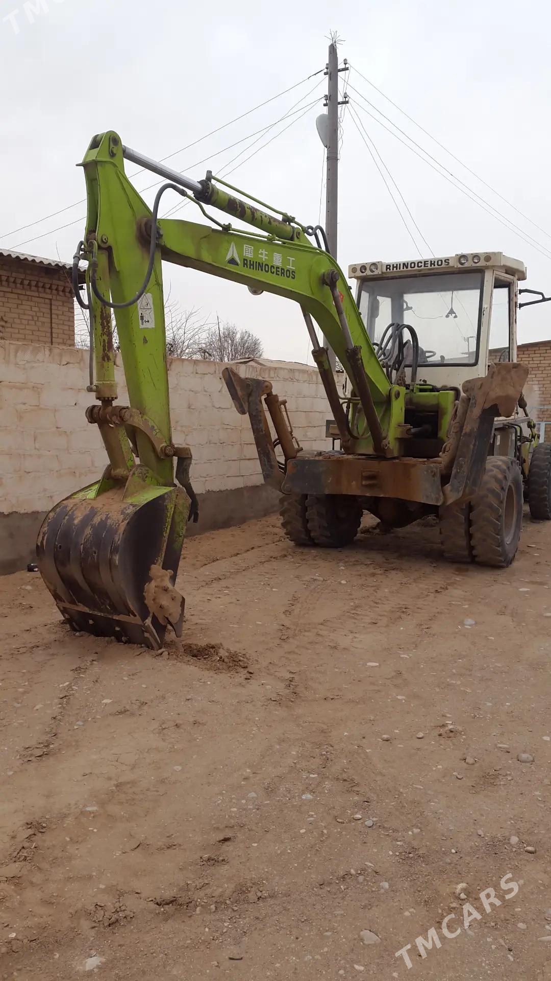 Mitsubishi Canter 2014 - 300 000 TMT - Ходжамбаз - img 2